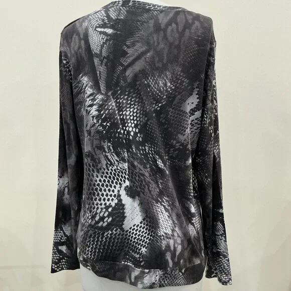 Top - Picture 3 of 5